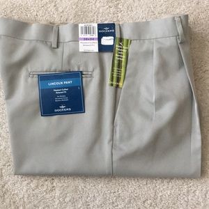 Men’s Dockers pants